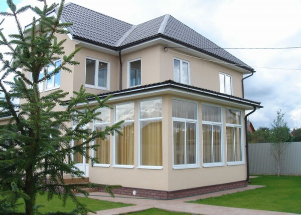 Остекление дачи пластиковыми окнами под ключ в Жуковском