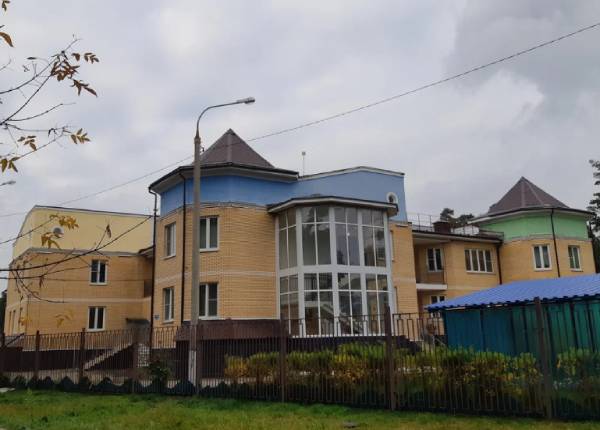 Фасадное остекление детского сада в Жуковском