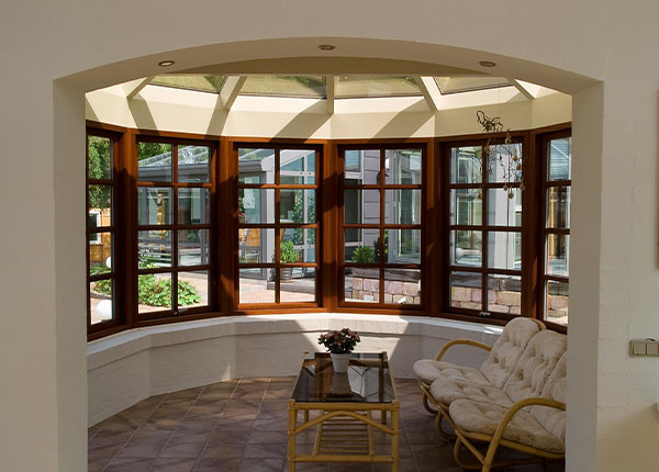 Остекление эркерными окнами коттеджа под ключ в Жуковском