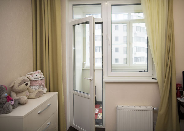 Пластиковая балконная дверь в Жуковском