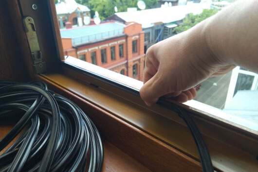 Замену уплотнителя пластиковых окон в Жуковском