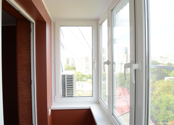 Теплое остекление балкона пластиковыми окнами в Жуковском